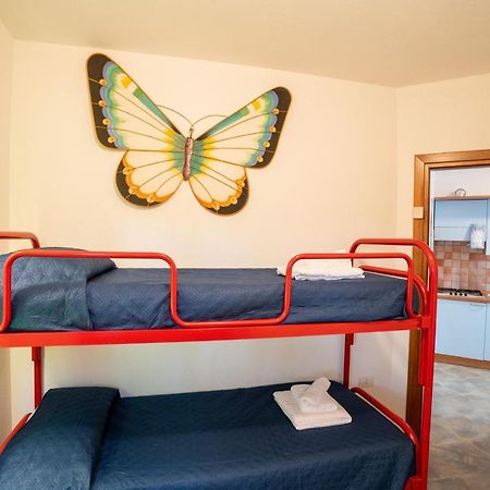 Domus Meravizosas 2 Posada  Buitenkant foto